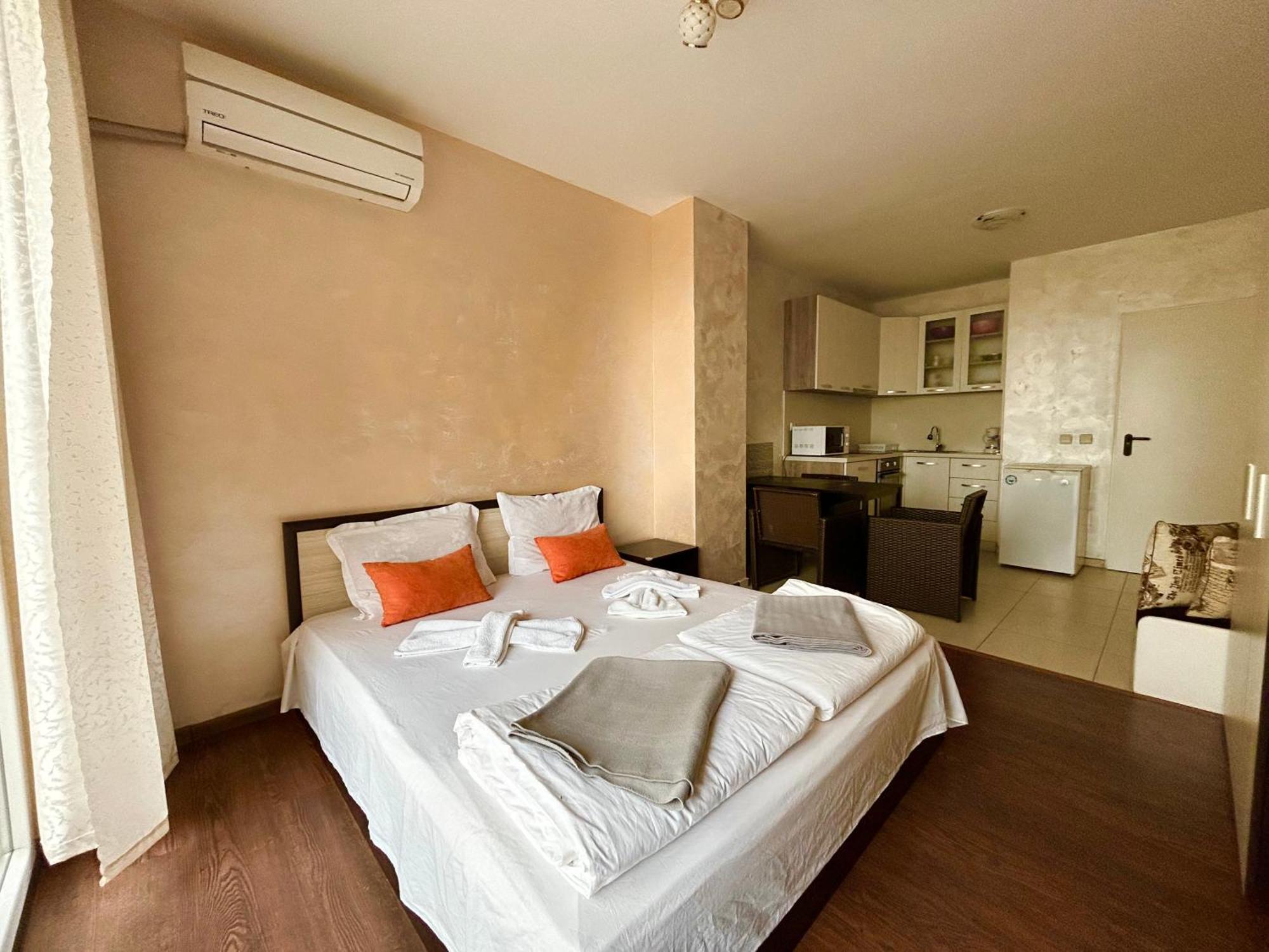 North Beach Apartments Primorsko Buitenkant foto